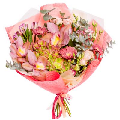 Красивый букет из ароматных цветов «Нежное чудо»