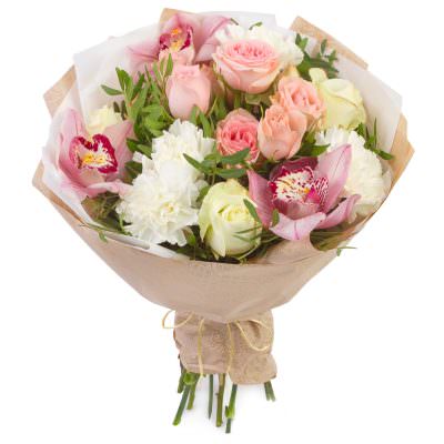 Красивый букет из цветов «Ароматная гармония»